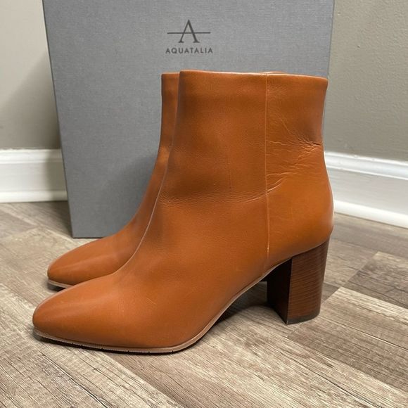 AQUATALIA
Aquatalia Women's Florita Leather Ankle Boots - Cognac - Picture 2 of 7